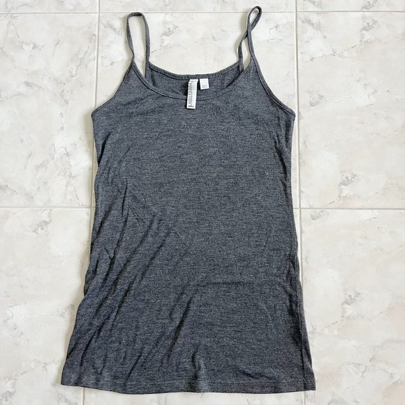 NEW Set of 4 Tank Tops/Camisoles Black/Gray/Red Women No Boundaries Hang Ten XS - Picture 2 of 10